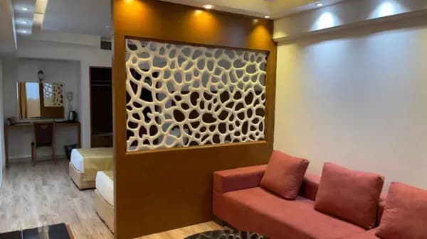 اتاق دل آویز در هتل تارا مشهد