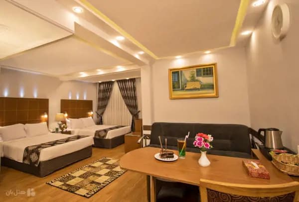 سوپریور سوئیت در هتل تارا مشهد