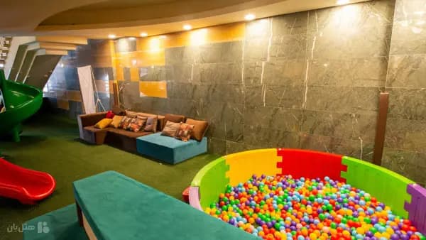 فضای بازی کودکان در هتل بزرگ شیراز