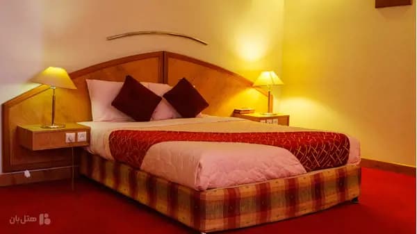 اتاق دو تخته دابل در هتل پارس شیراز