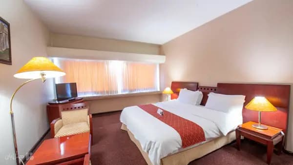 اتاق دوتخته دابل در هتل هما شیراز