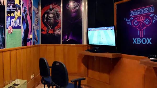 اتاق بازی های کامپیوتری هتل پردیسان مشهد