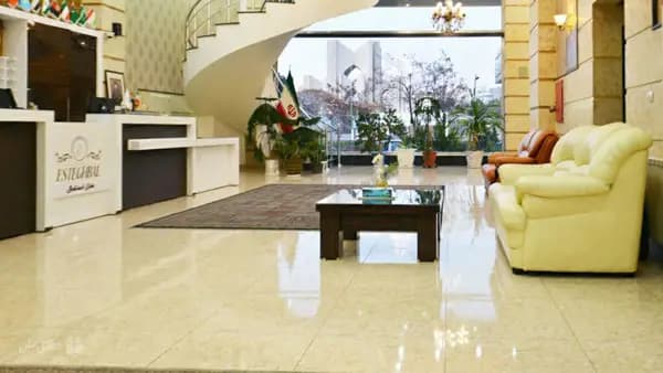 لابی هتل استقبال تبریز