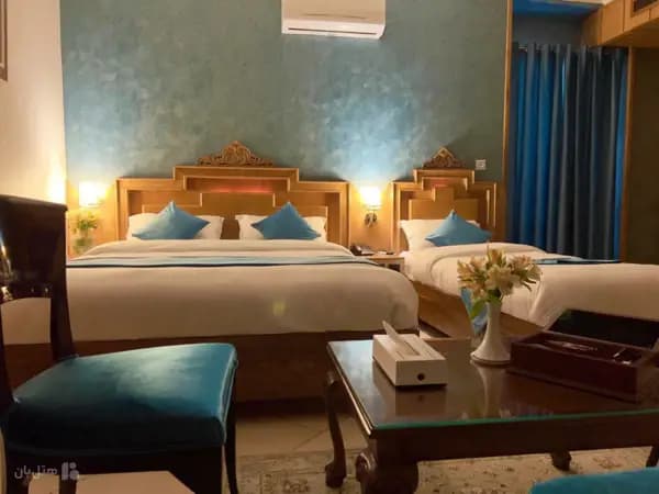 تصویر اتاق سه تخته هتل زهره اصفهان اتاق سه تخته در هتل زهره اصفهان
