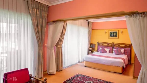 تصویر سوئیت با نورپردازی هتل عباسی اصفهان سوئیت با نورپردازی در هتل عباسی اصفهان