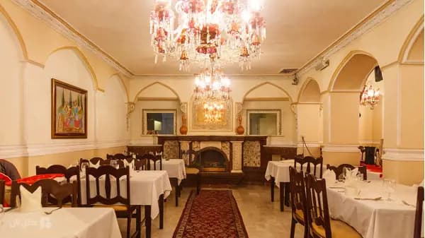 تصویر رستوران دوم هتل ایرانشهر تهران رستوران دوم هتل ایرانشهر در تهران