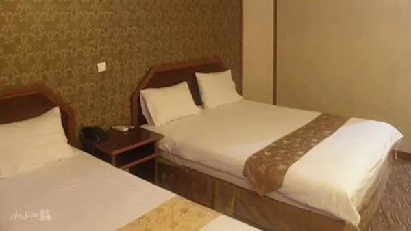 تصویر اتاق سه تخته هتل آرامیس کیش اتاق سه تخته در هتل آرامیس کیش